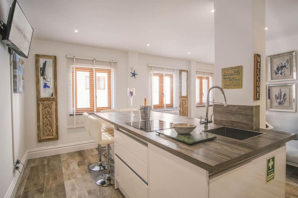 Summer Breeze Apartment, In The Historic Centre Of Lagos Bagian luar foto