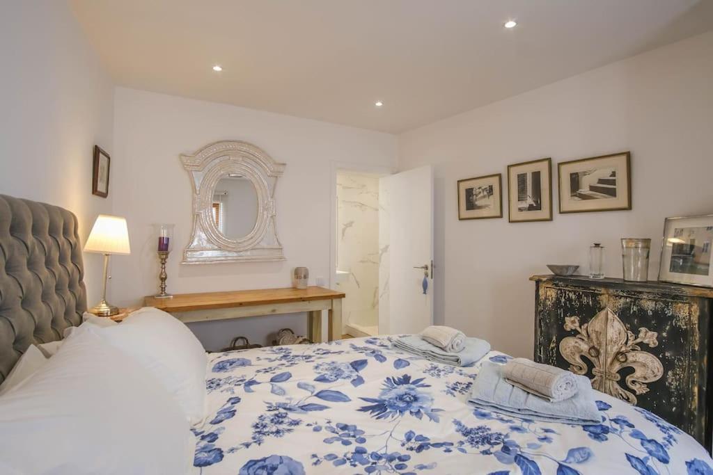 Summer Breeze Apartment, In The Historic Centre Of Lagos Bagian luar foto
