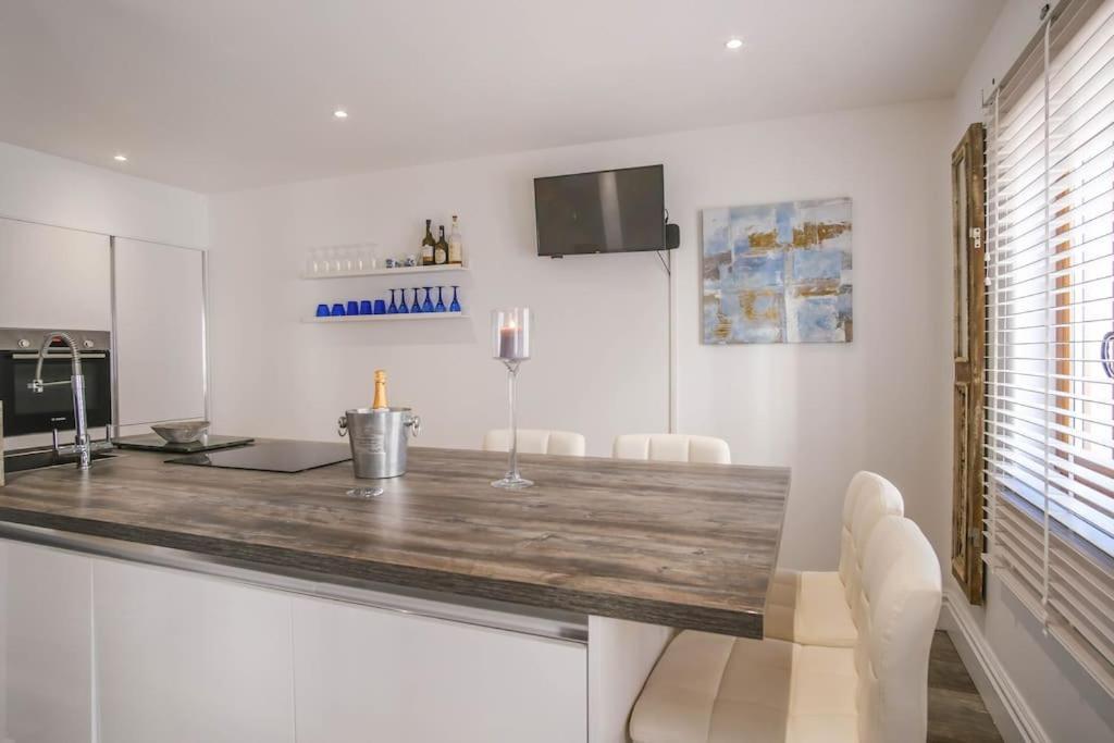 Summer Breeze Apartment, In The Historic Centre Of Lagos Bagian luar foto