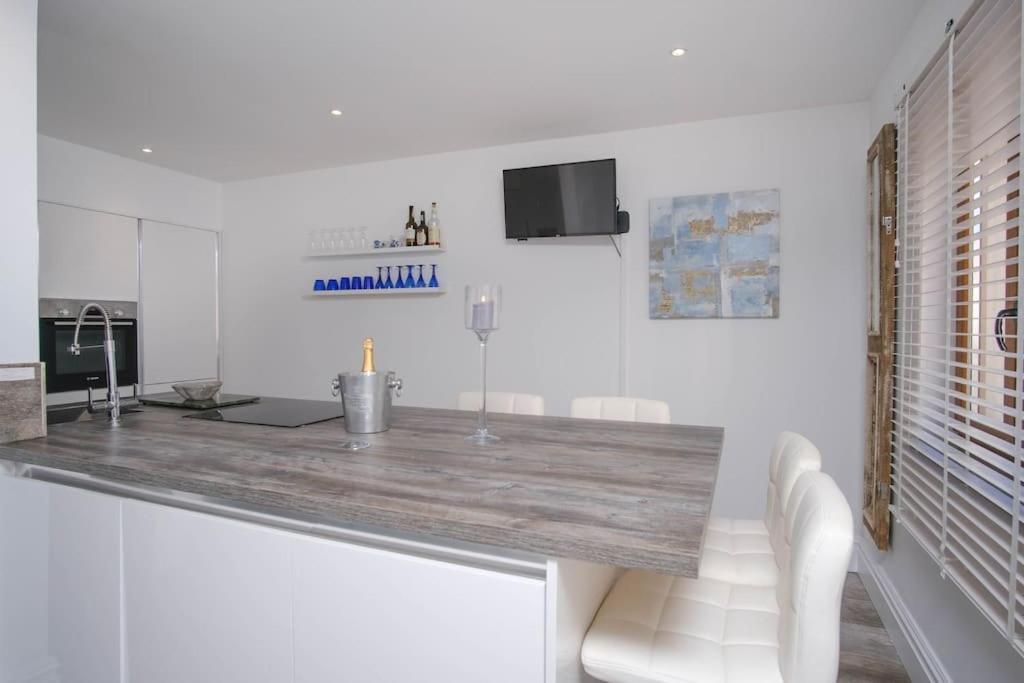 Summer Breeze Apartment, In The Historic Centre Of Lagos Bagian luar foto